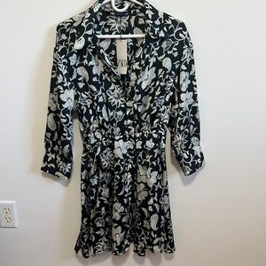 Brand new Zara dress size medium.